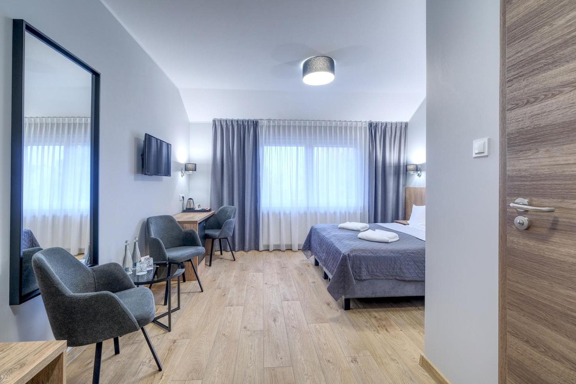Lawendowy Dwor Bed & Breakfast Pszczolki Luaran gambar