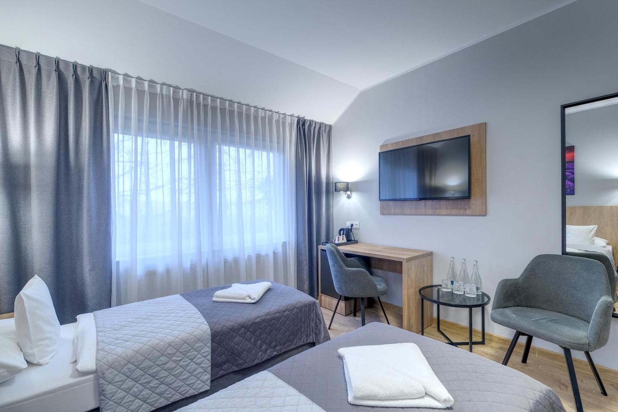 Lawendowy Dwor Bed & Breakfast Pszczolki Luaran gambar